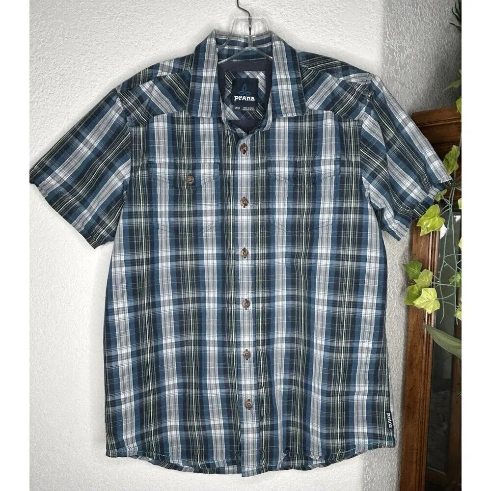 Prana Shirt Mens Medium Blue Plaid Button Up Camp Short Sleeve Hiking Outdoor